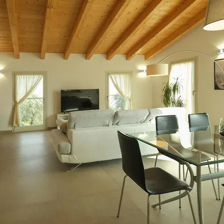 Casa Irma Lägenhet Gargnano